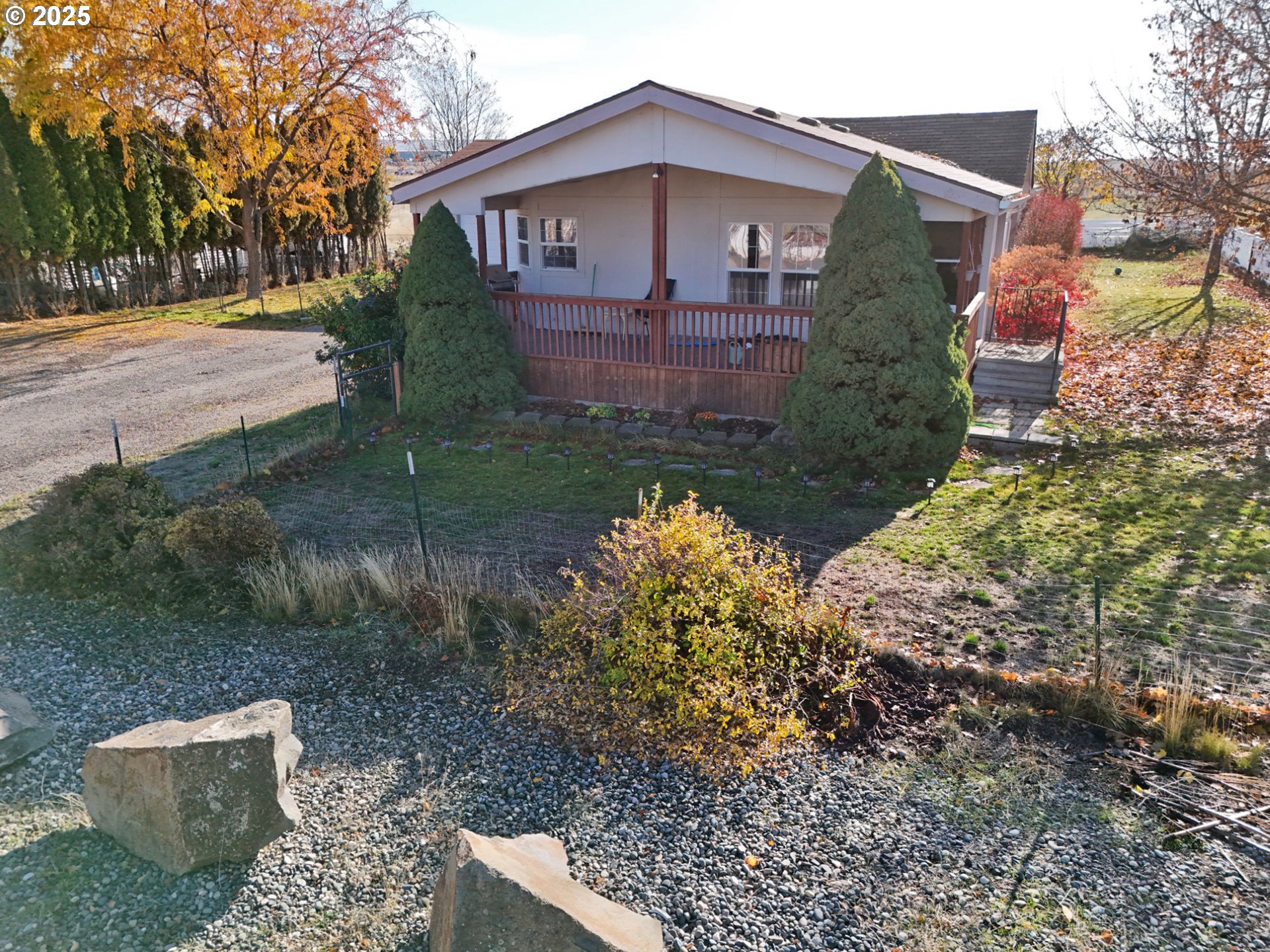 320 W Nesbitt ST