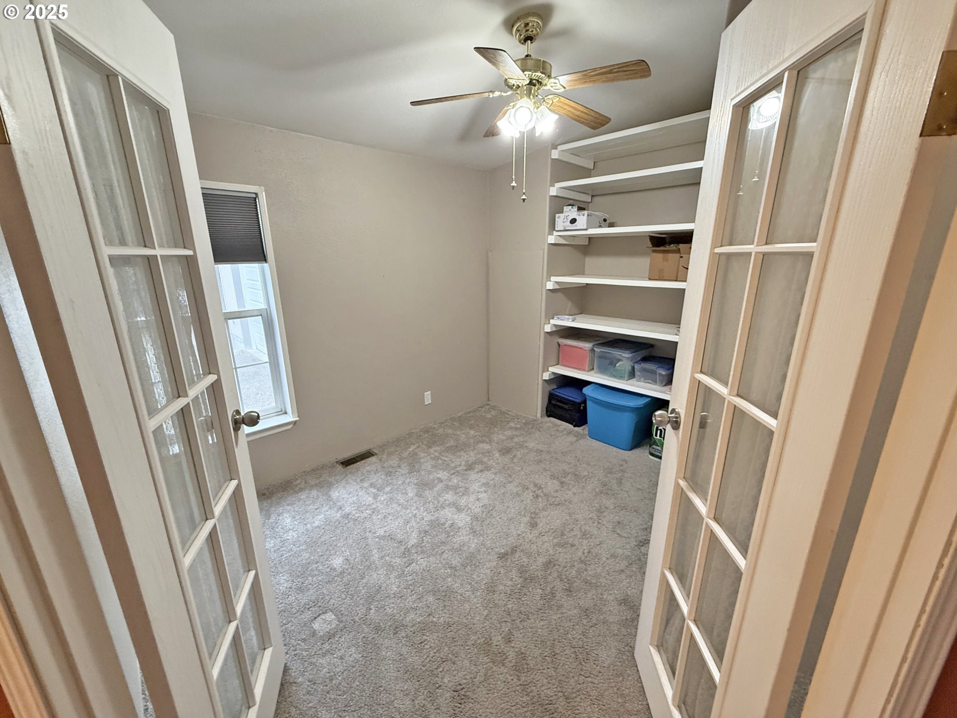 320 W Nesbitt ST