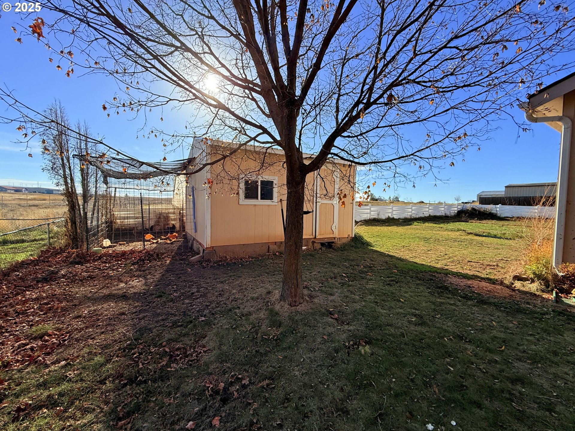 320 W Nesbitt ST