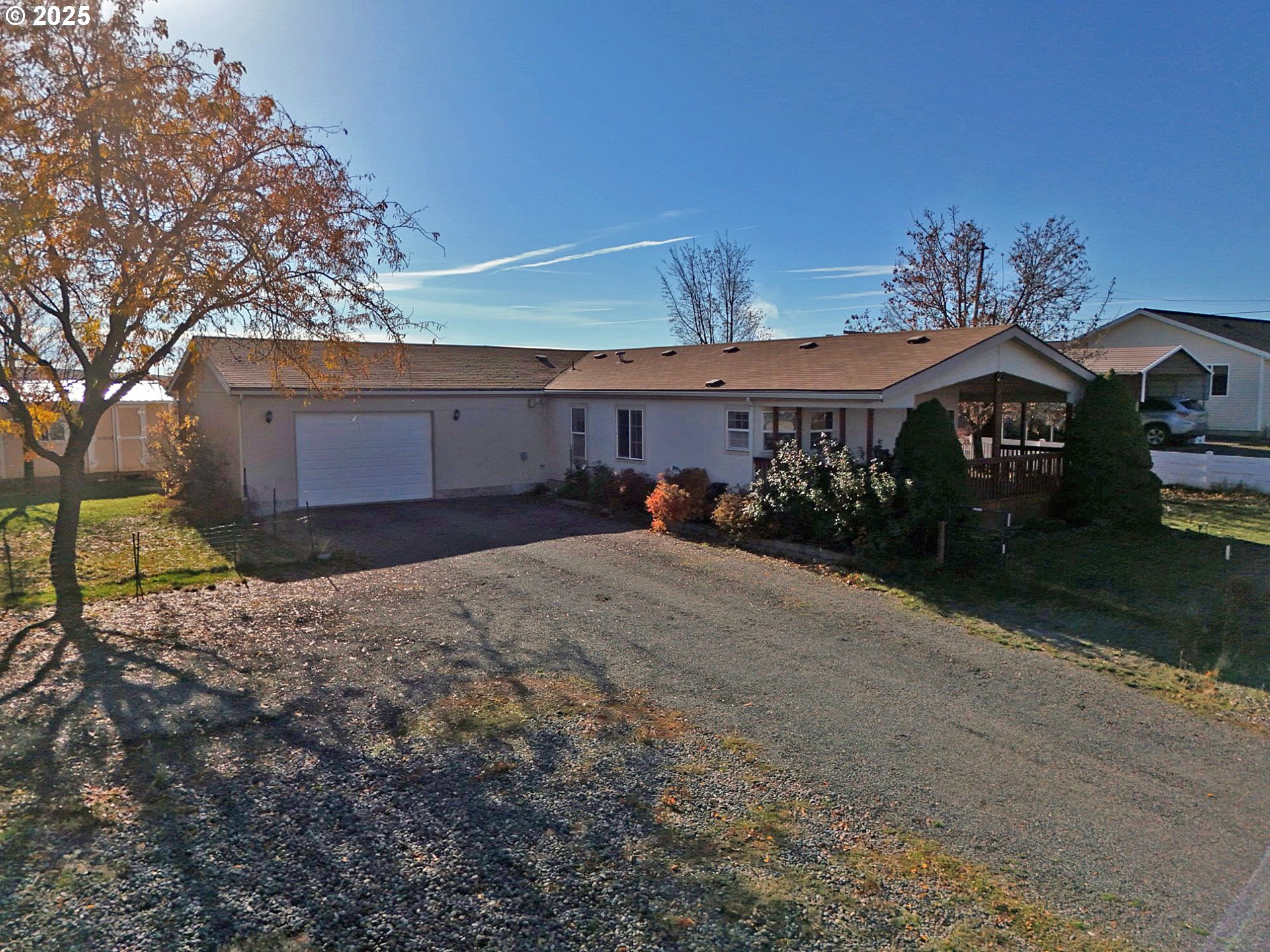 320 W Nesbitt ST
