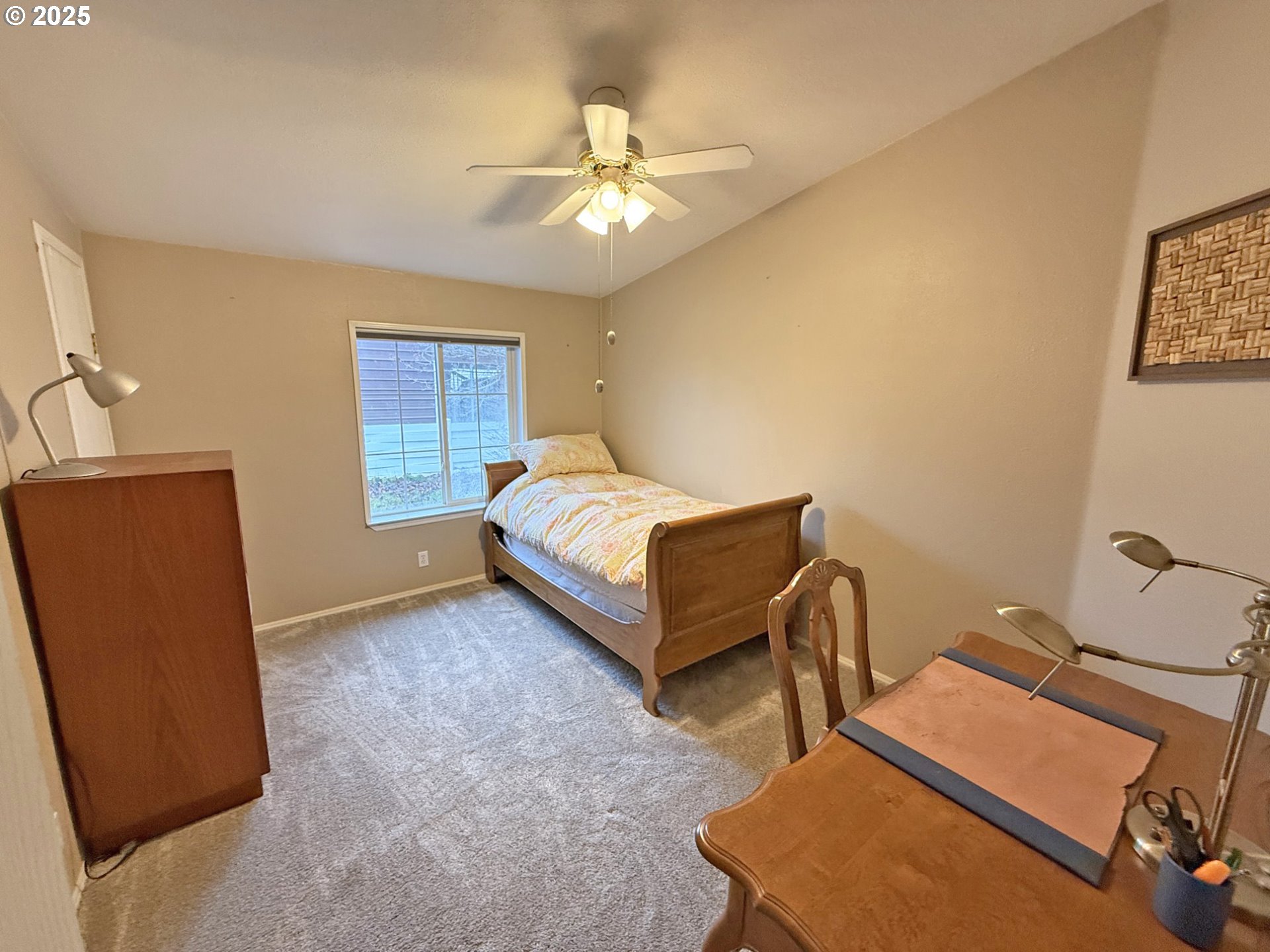 320 W Nesbitt ST
