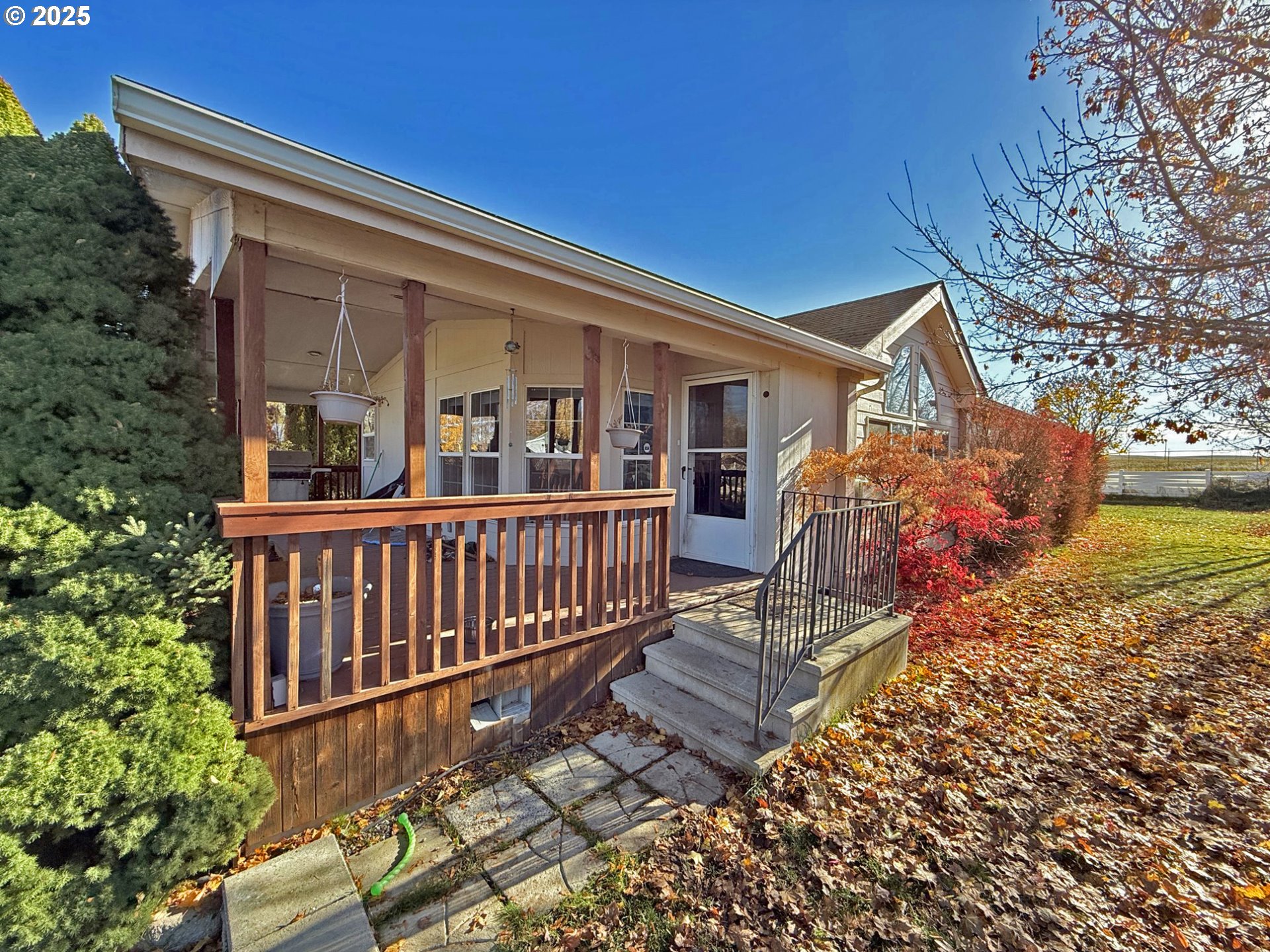 320 W Nesbitt ST