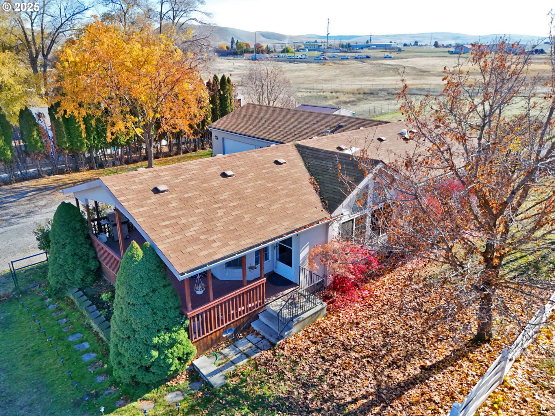 320 W Nesbitt ST
