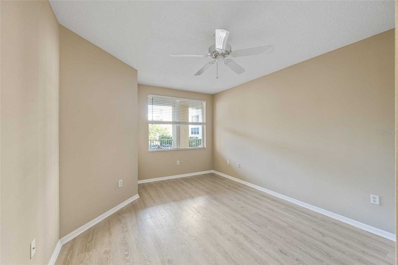 1200 COUNTRY CLUB DR #6103