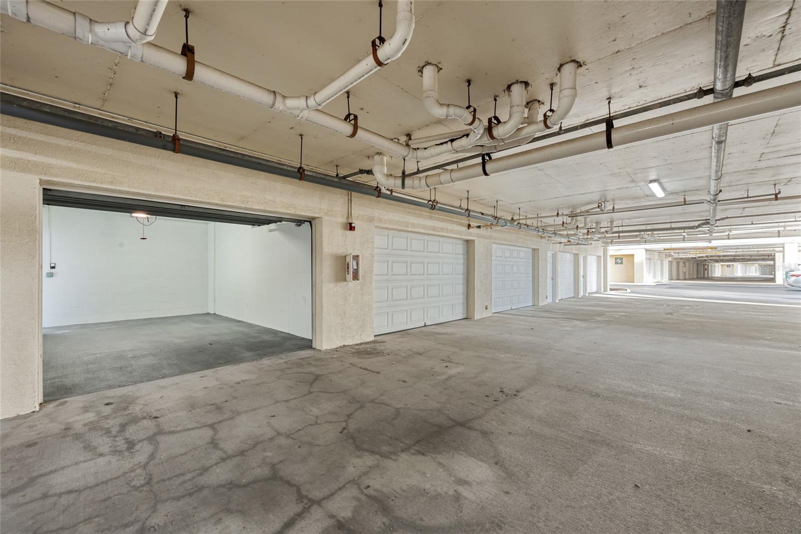 1200 COUNTRY CLUB DR #6103