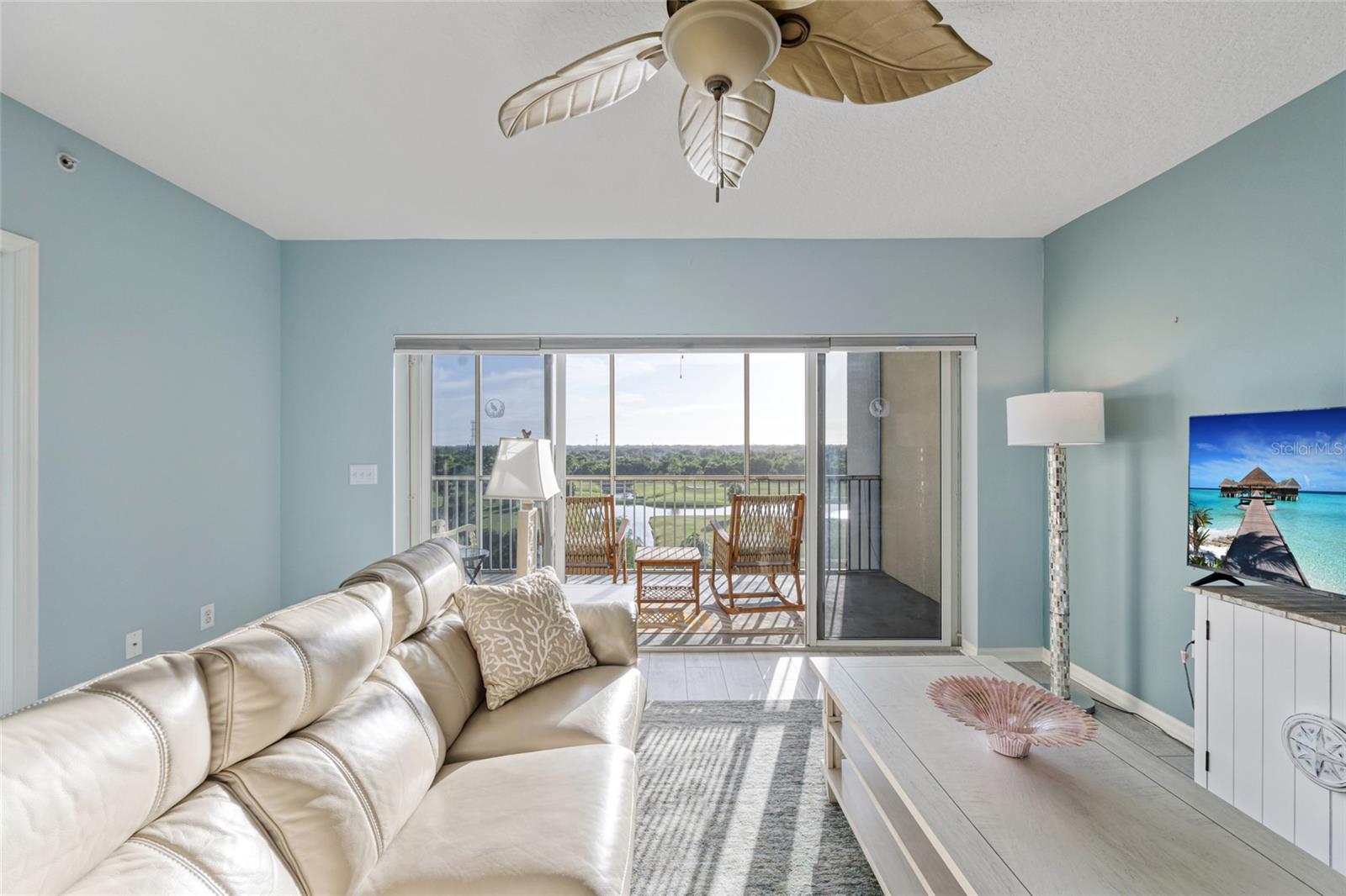 1200 COUNTRY CLUB DR #6402