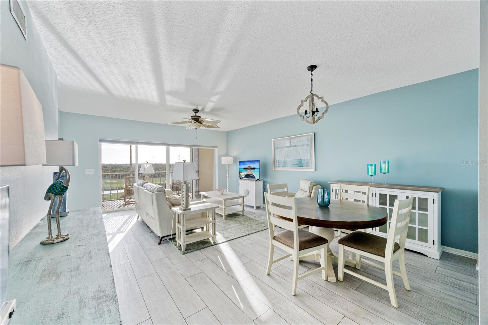 1200 COUNTRY CLUB DR #6402