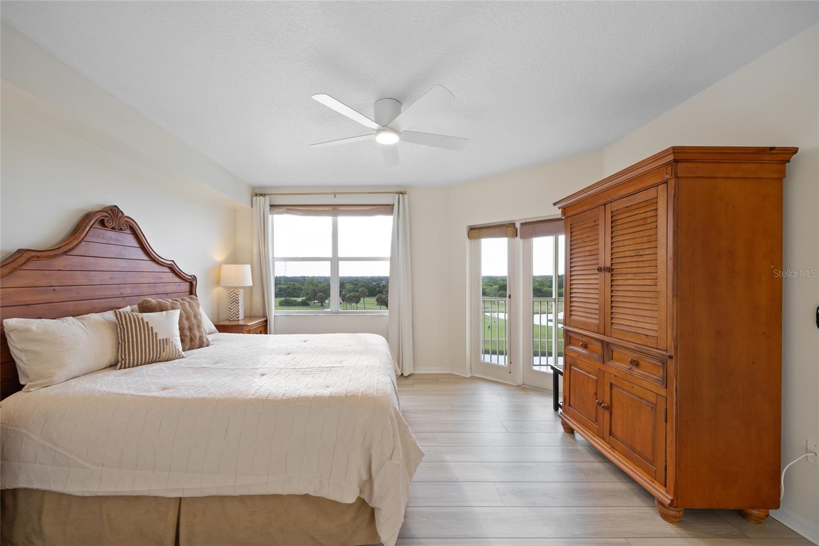 1200 COUNTRY CLUB DR #5402