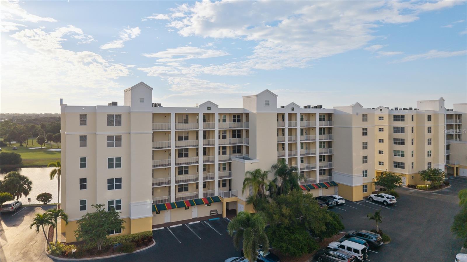 1200 COUNTRY CLUB DR #5402