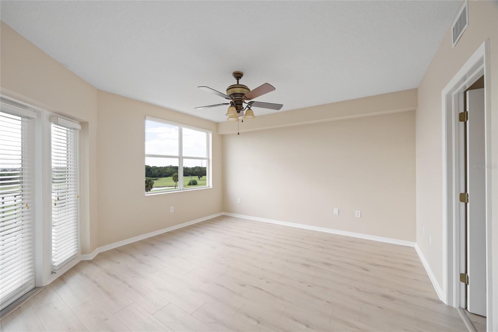 1200 COUNTRY CLUB DR #6305