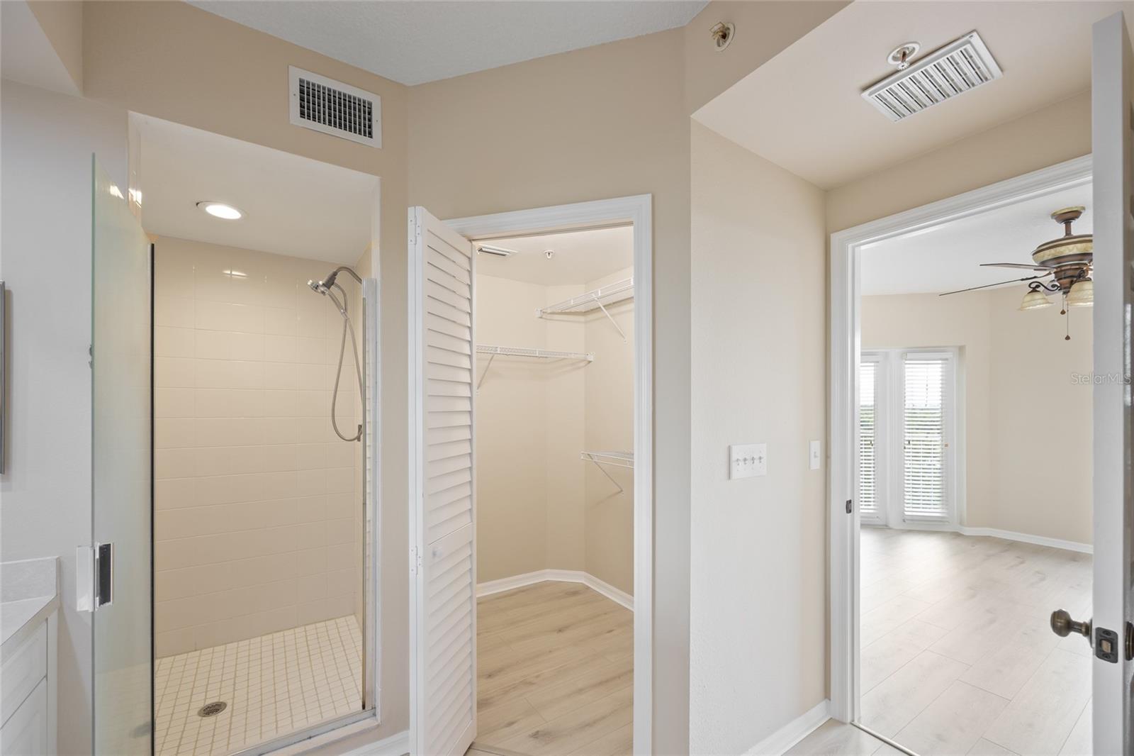 1200 COUNTRY CLUB DR #6305