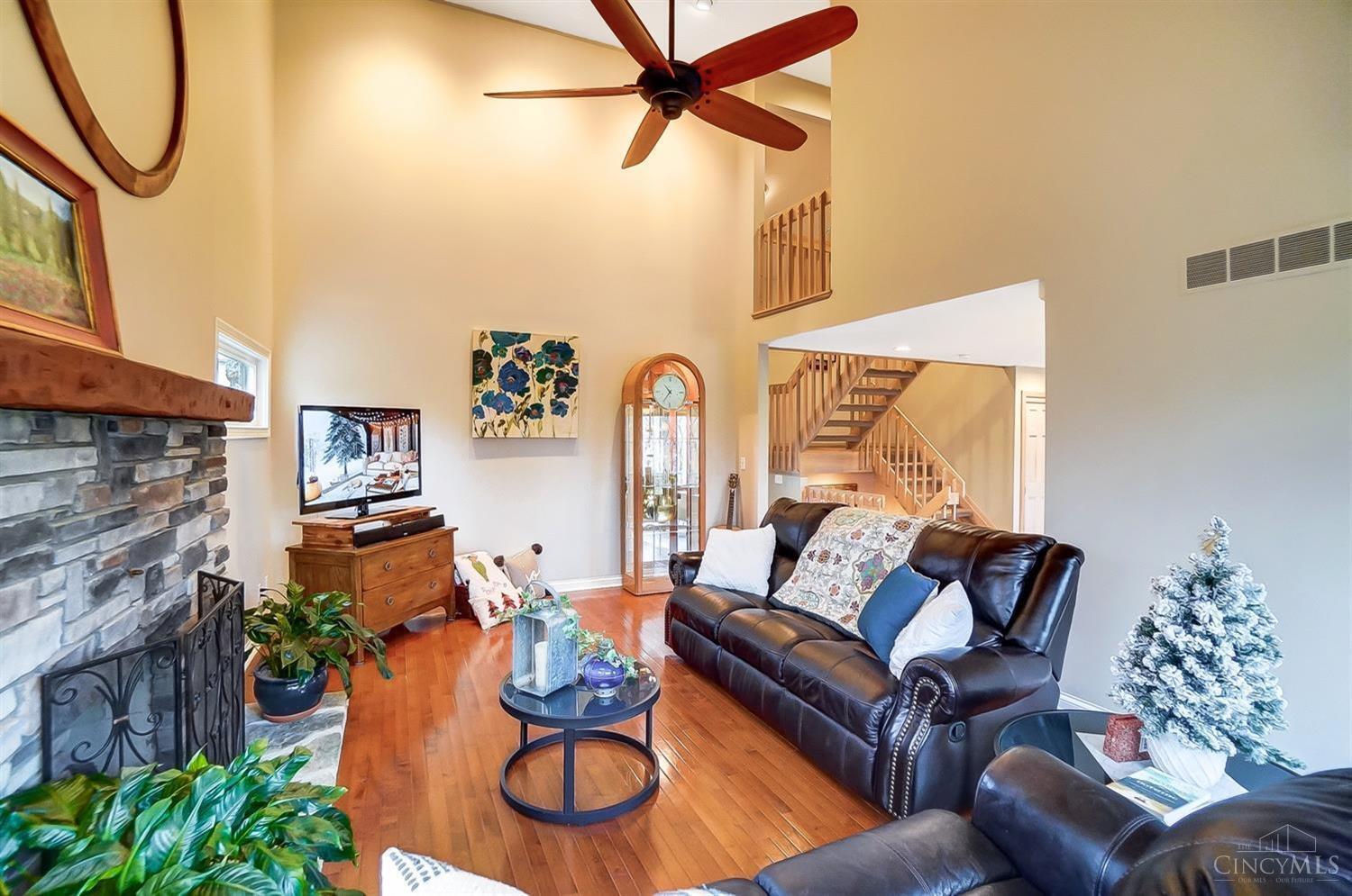 3826 Sunburst Ridge Lane