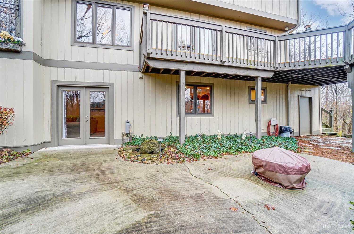 3826 Sunburst Ridge Lane