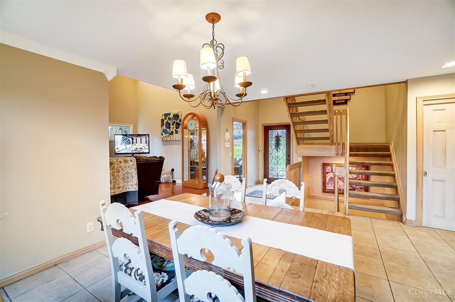 3826 Sunburst Ridge Lane