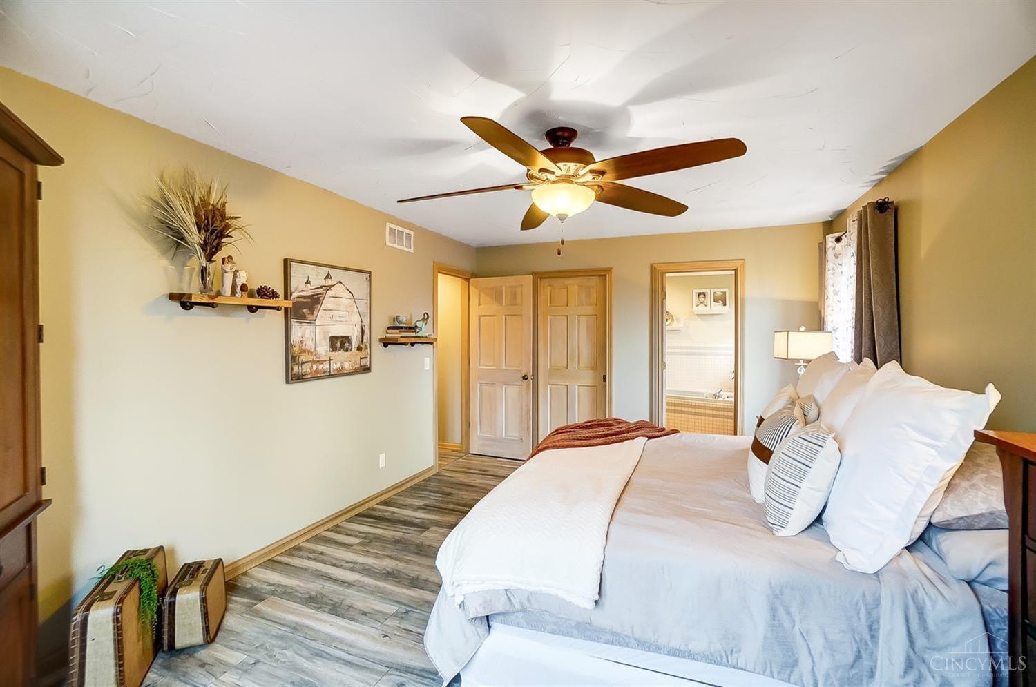 3826 Sunburst Ridge Lane