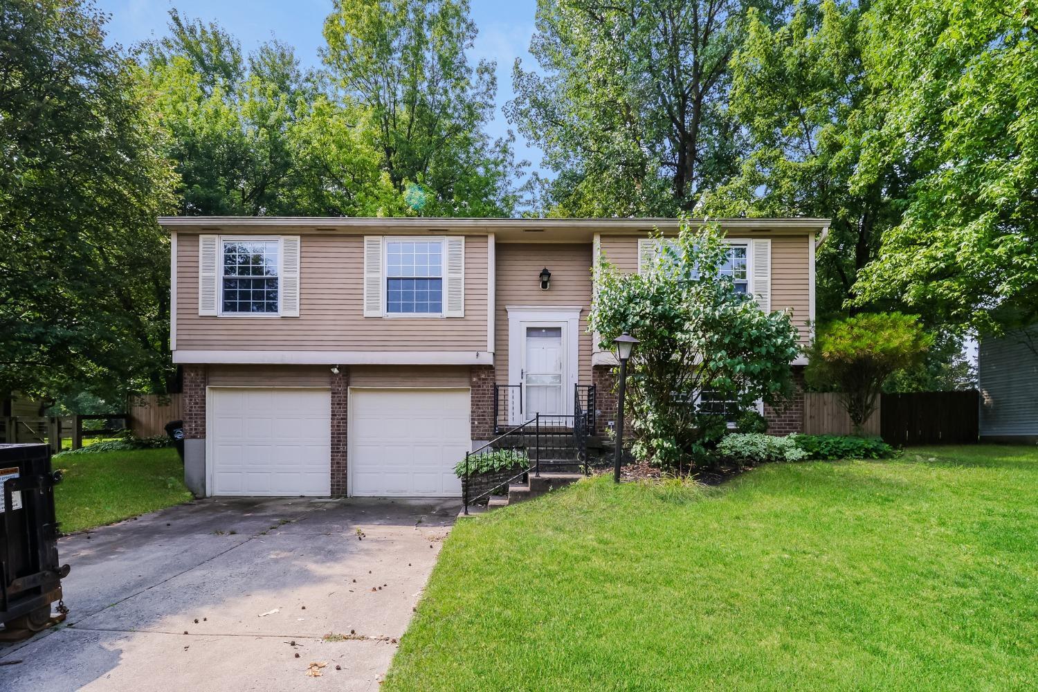 6955 Fallen Oaks Drive