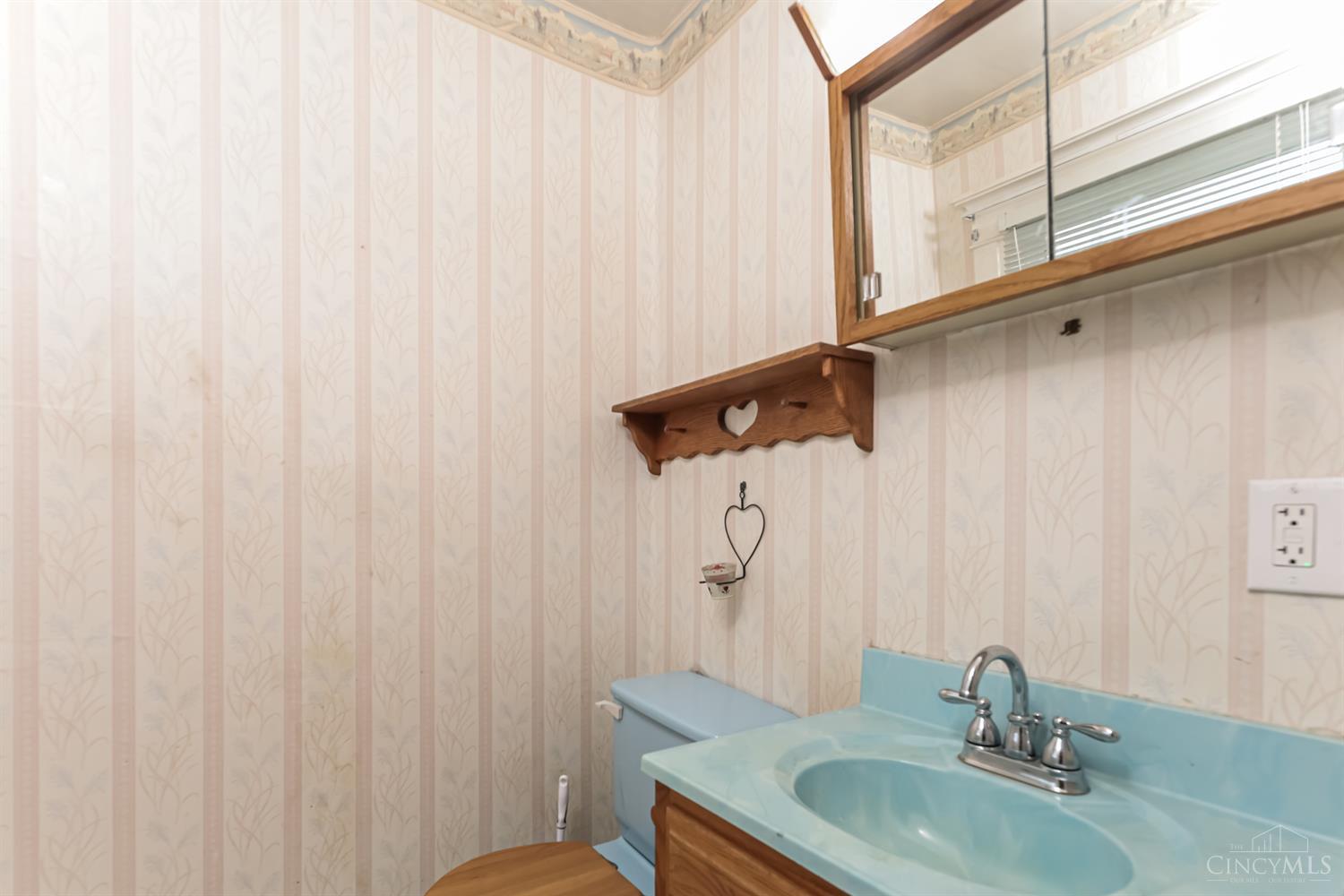 115 E Birdsall Street