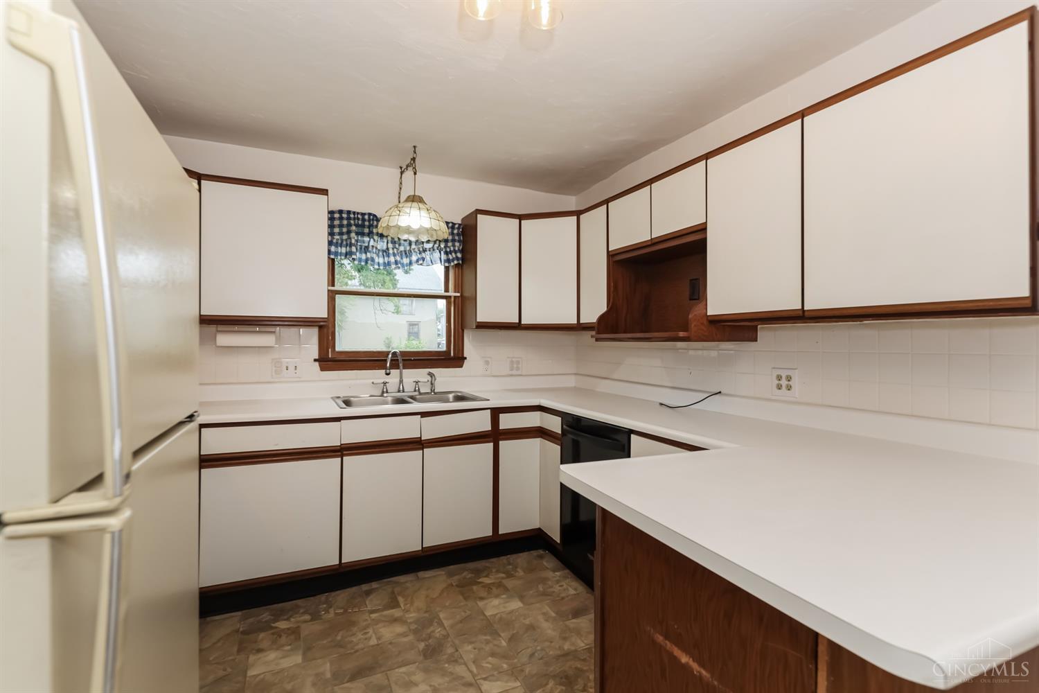 115 E Birdsall Street