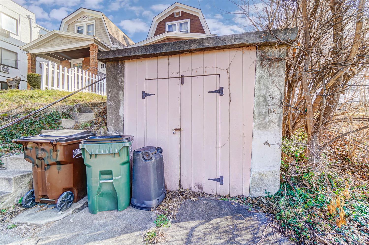 5140 Carthage Avenue