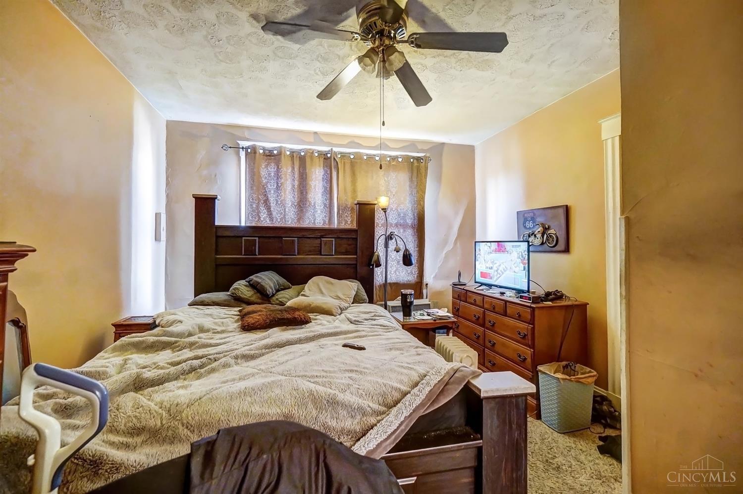 5140 Carthage Avenue