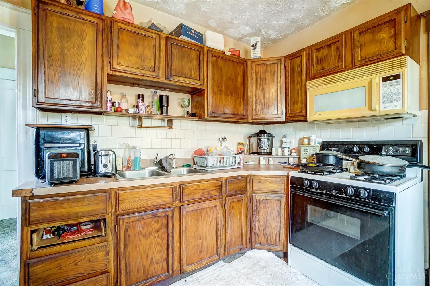 5140 Carthage Avenue