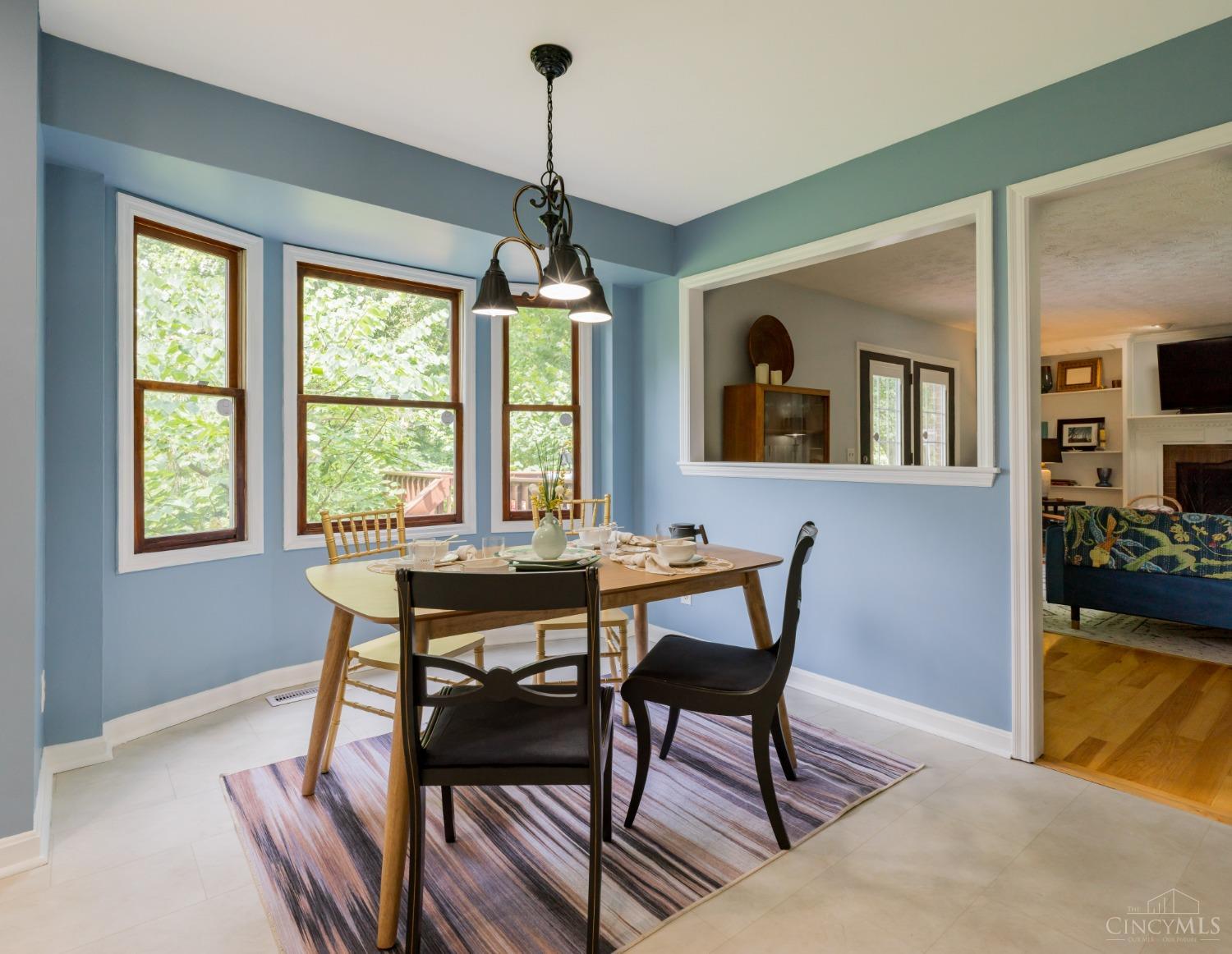 7878 Stoneleigh Lane