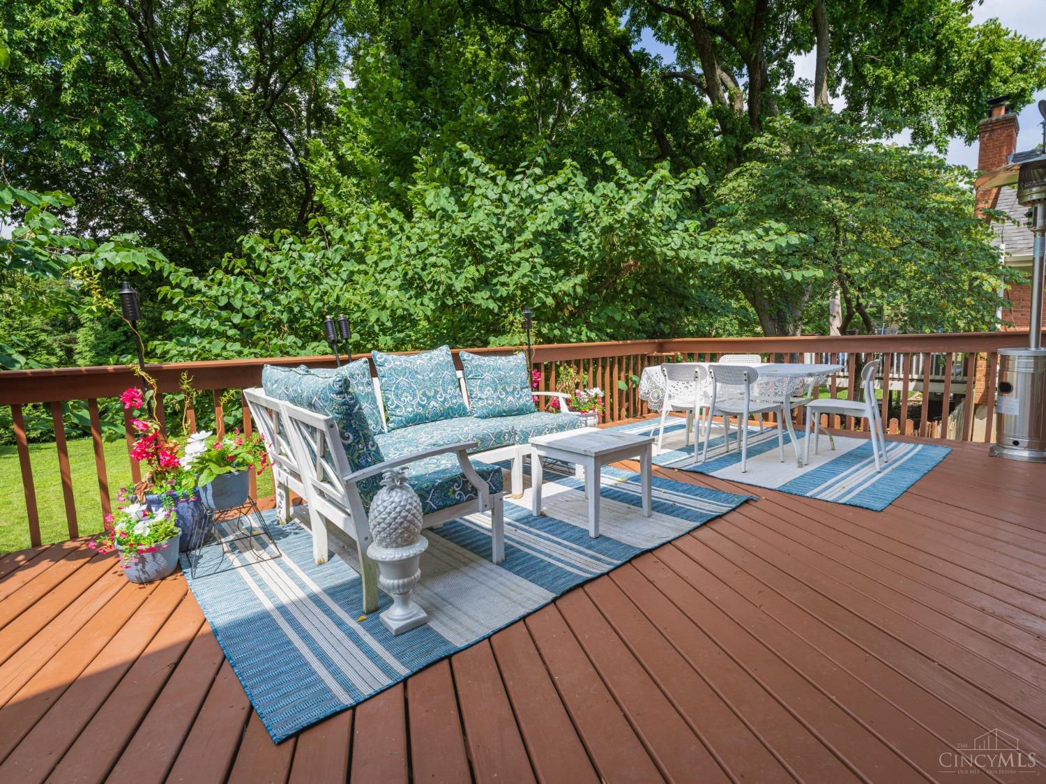 7878 Stoneleigh Lane