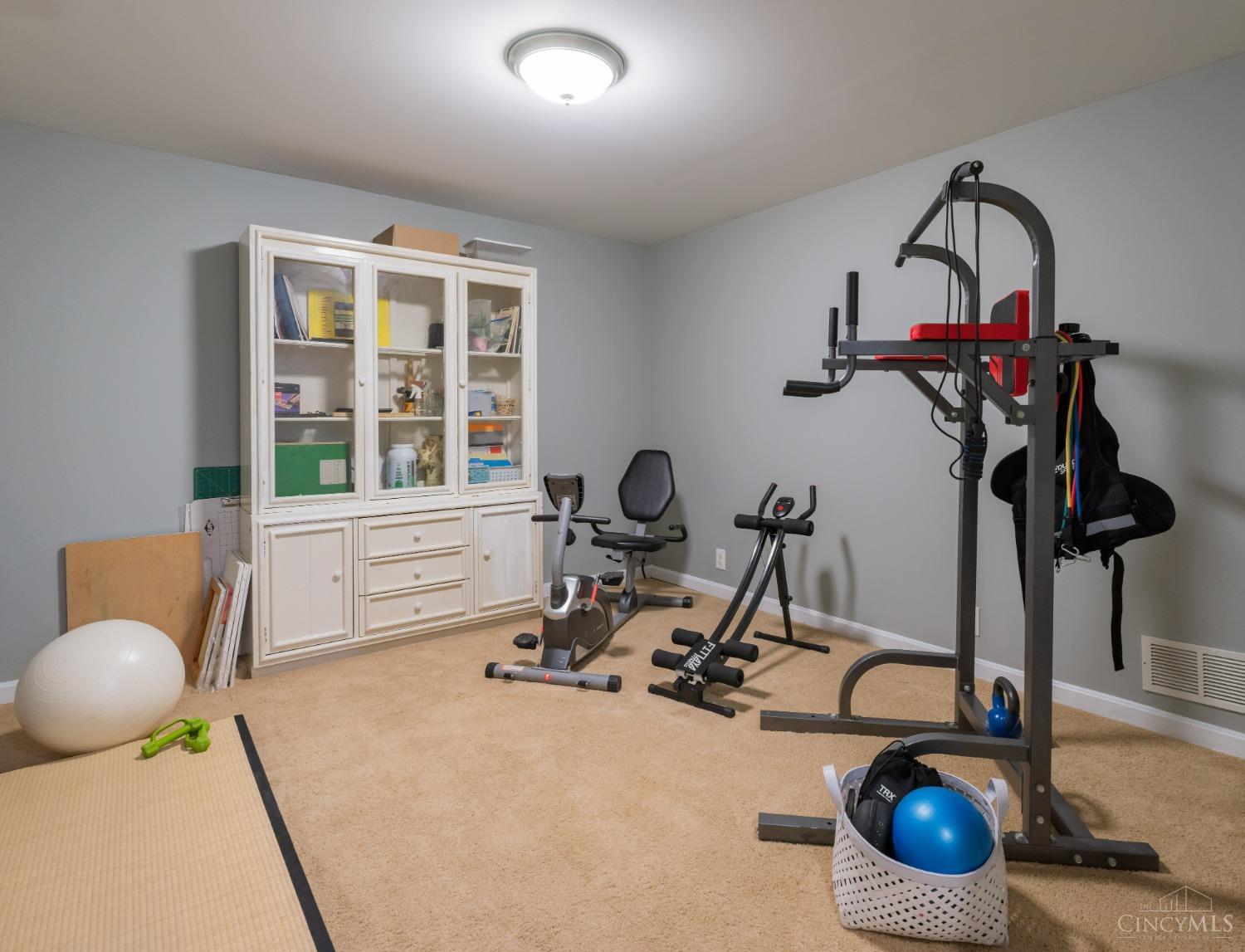 7878 Stoneleigh Lane