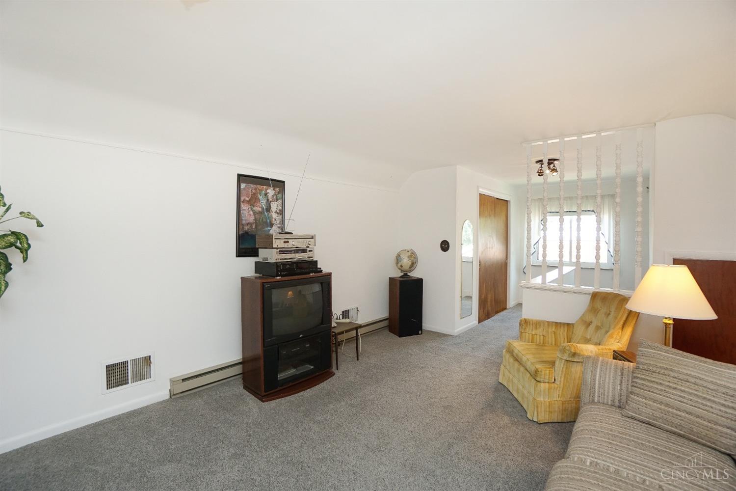 1783 Tuxworth Avenue