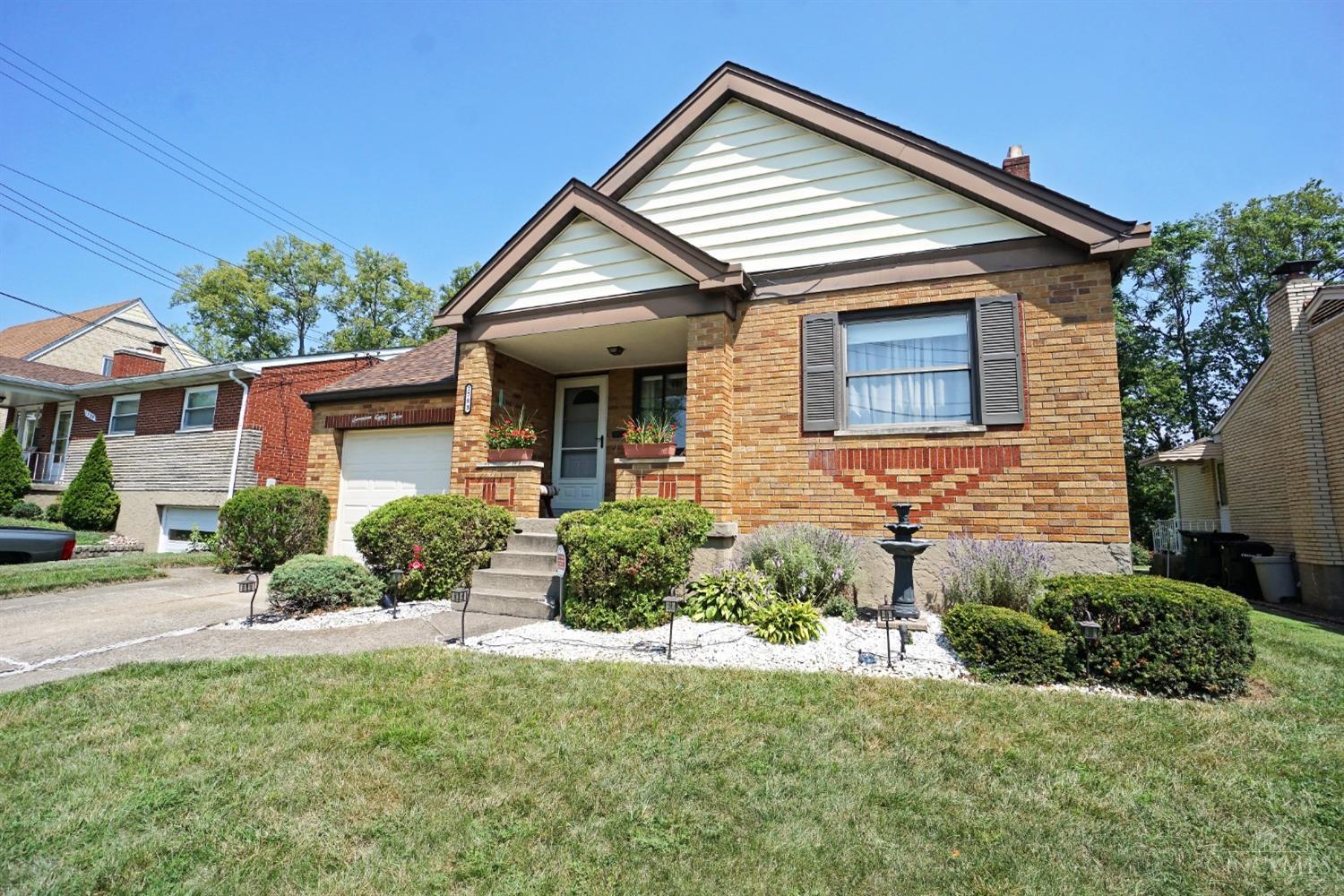 1783 Tuxworth Avenue