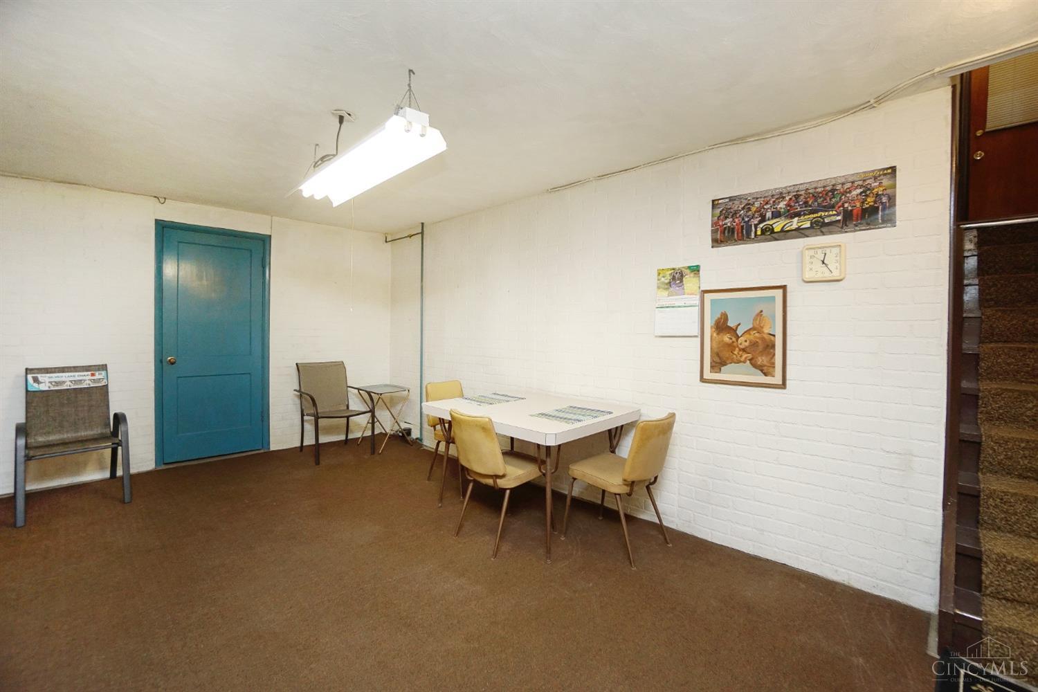 1783 Tuxworth Avenue