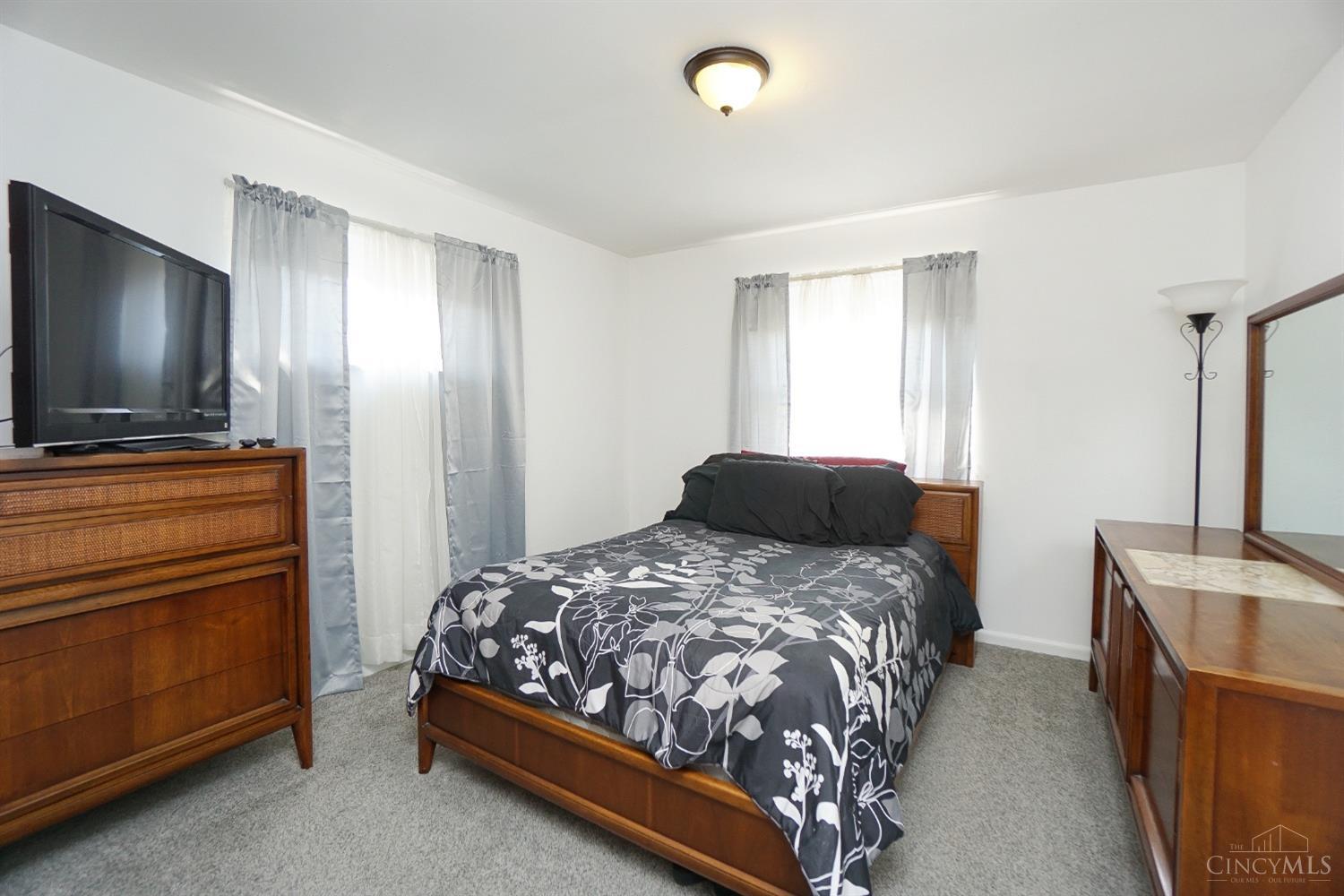 1783 Tuxworth Avenue