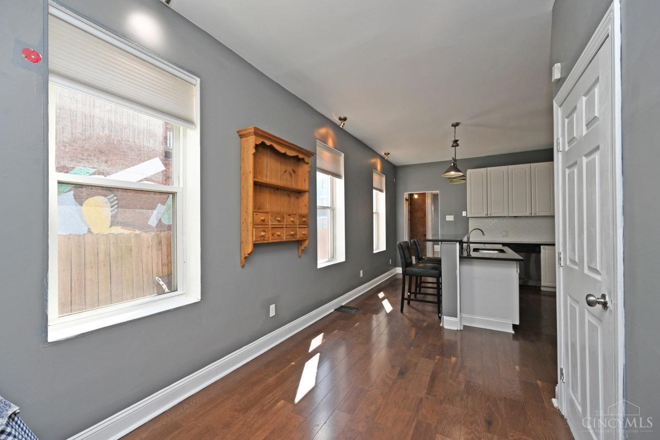 516 E Twelfth Street