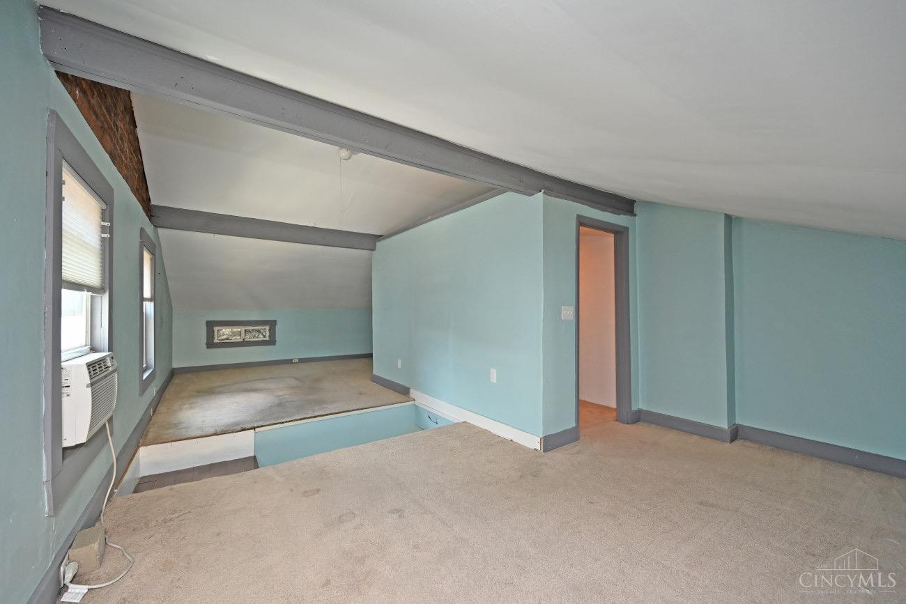 516 E Twelfth Street