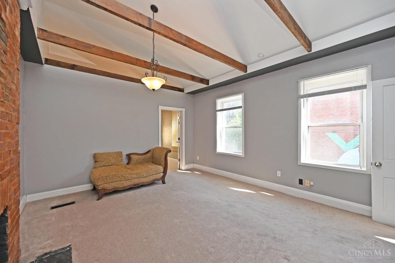 516 E Twelfth Street