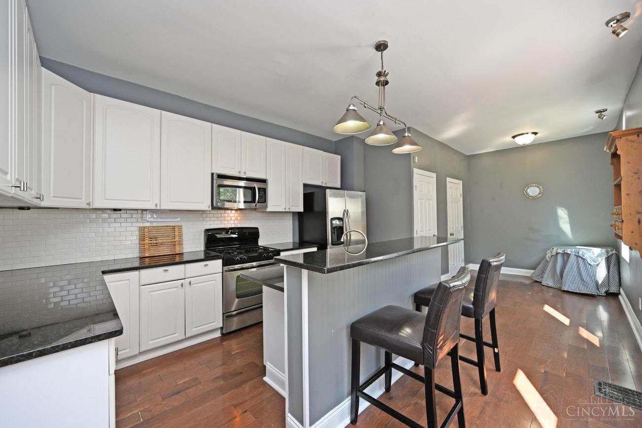 516 E Twelfth Street