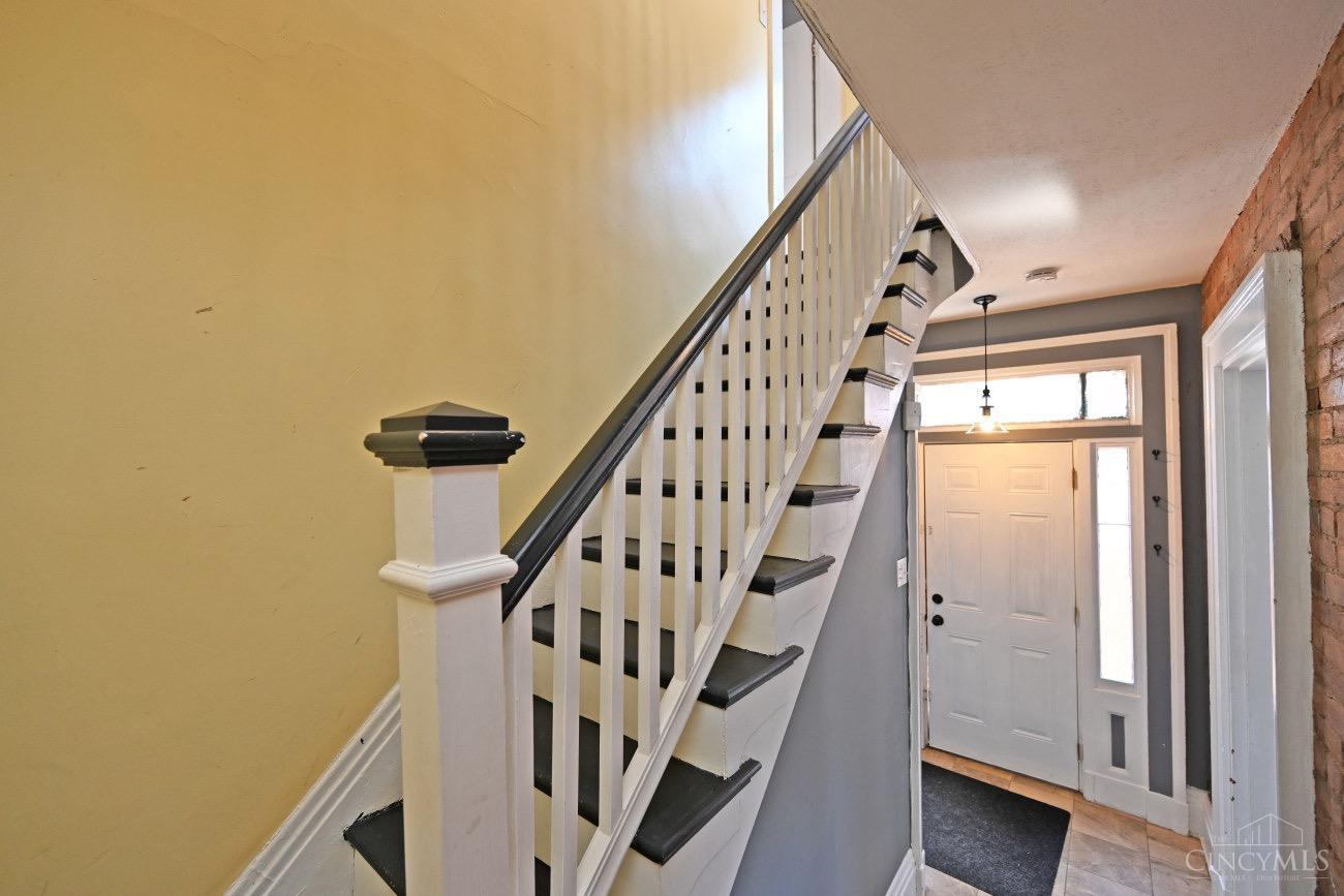 516 E Twelfth Street