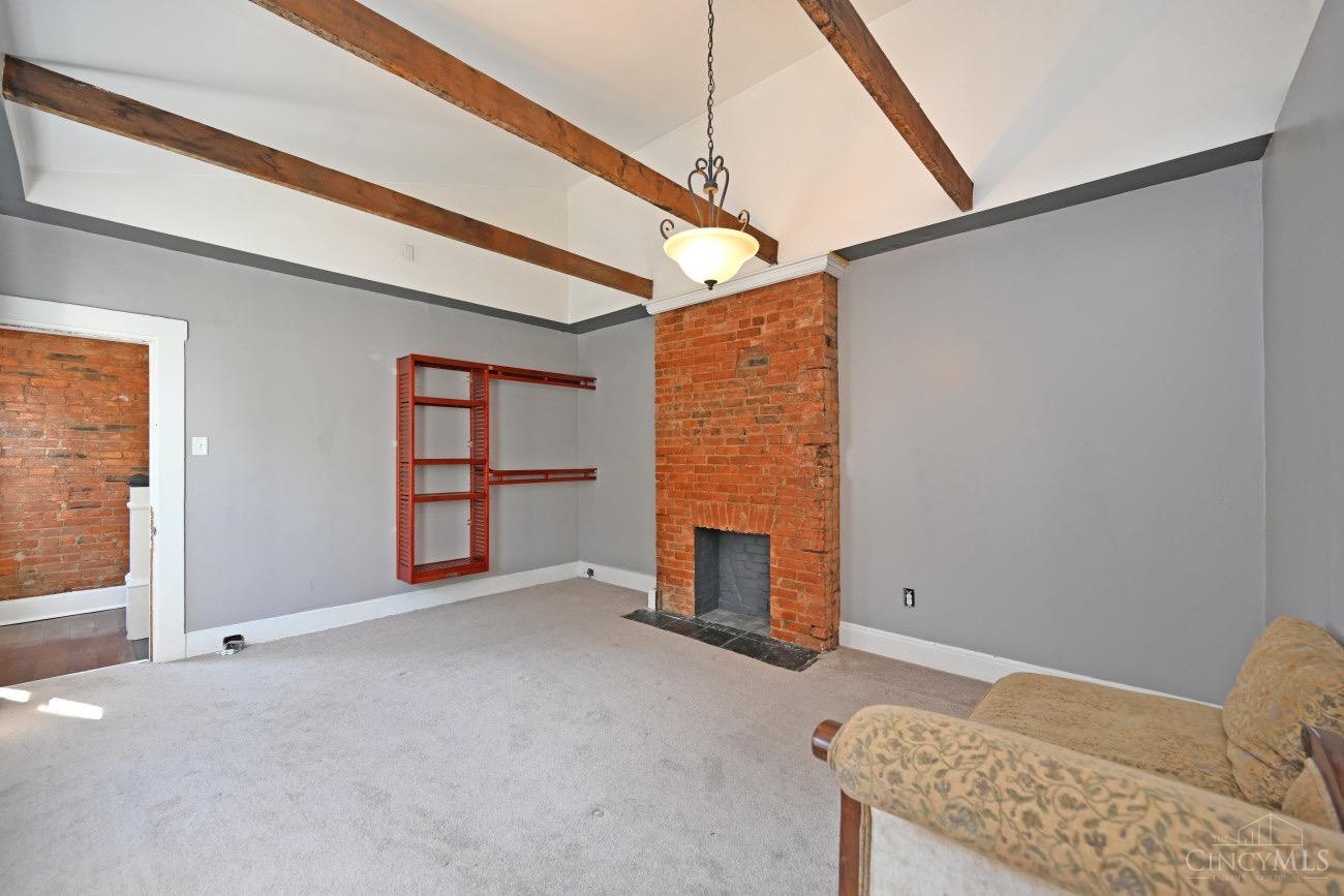 516 E Twelfth Street