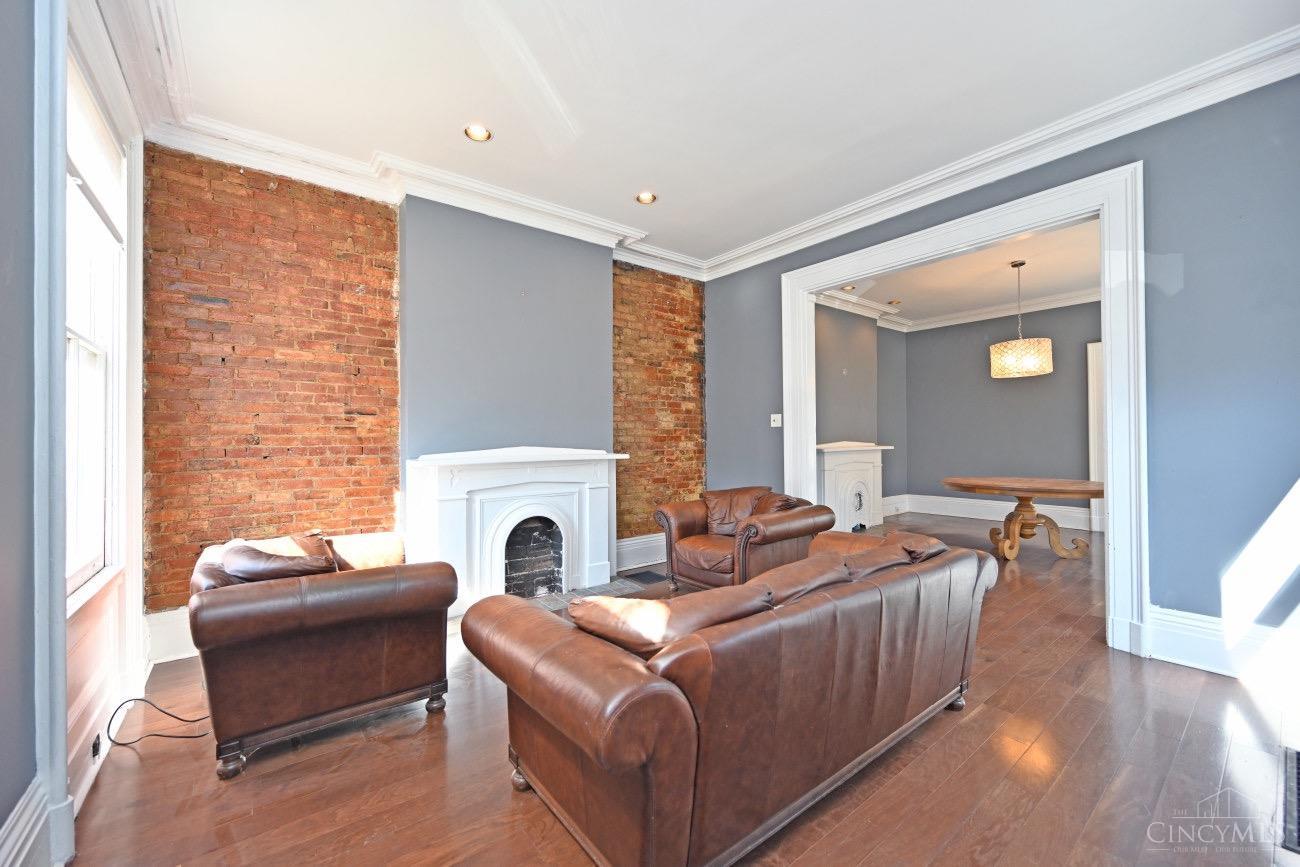 516 E Twelfth Street