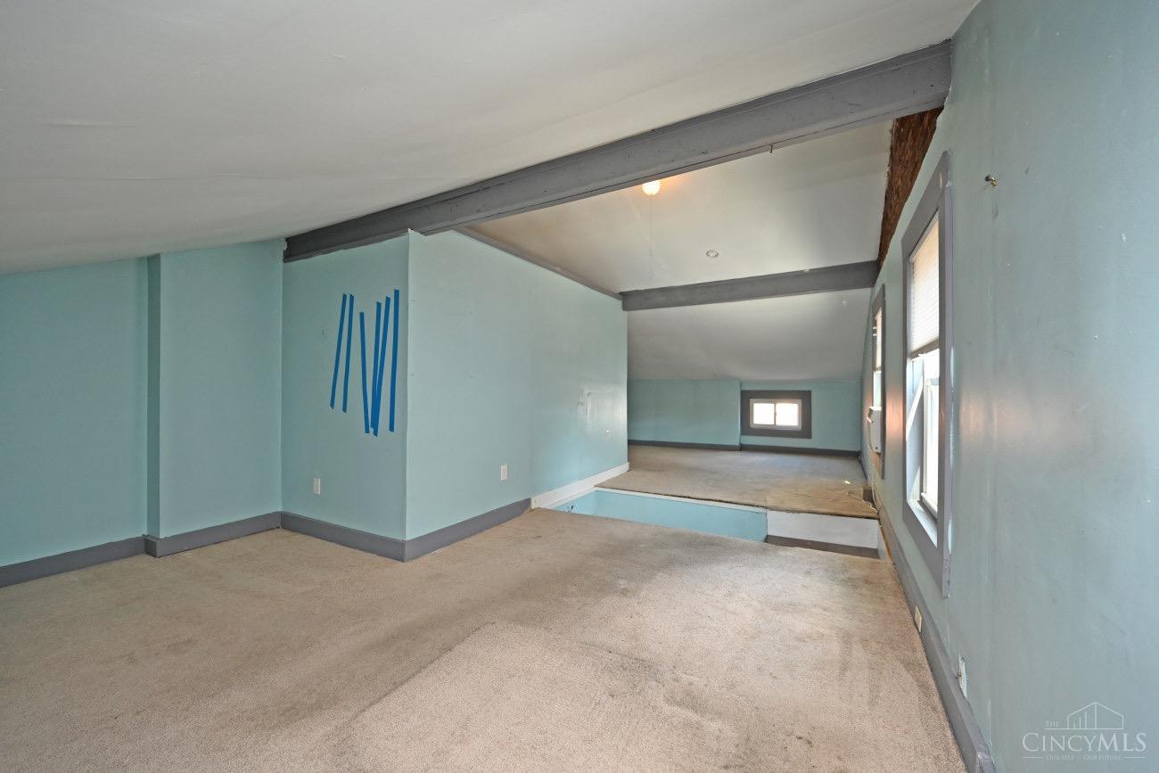 516 E Twelfth Street