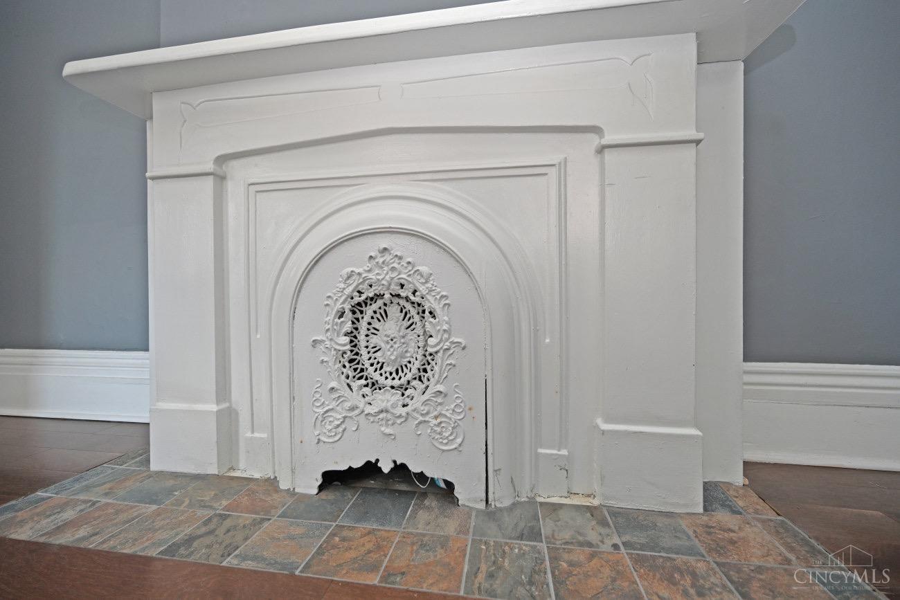 516 E Twelfth Street