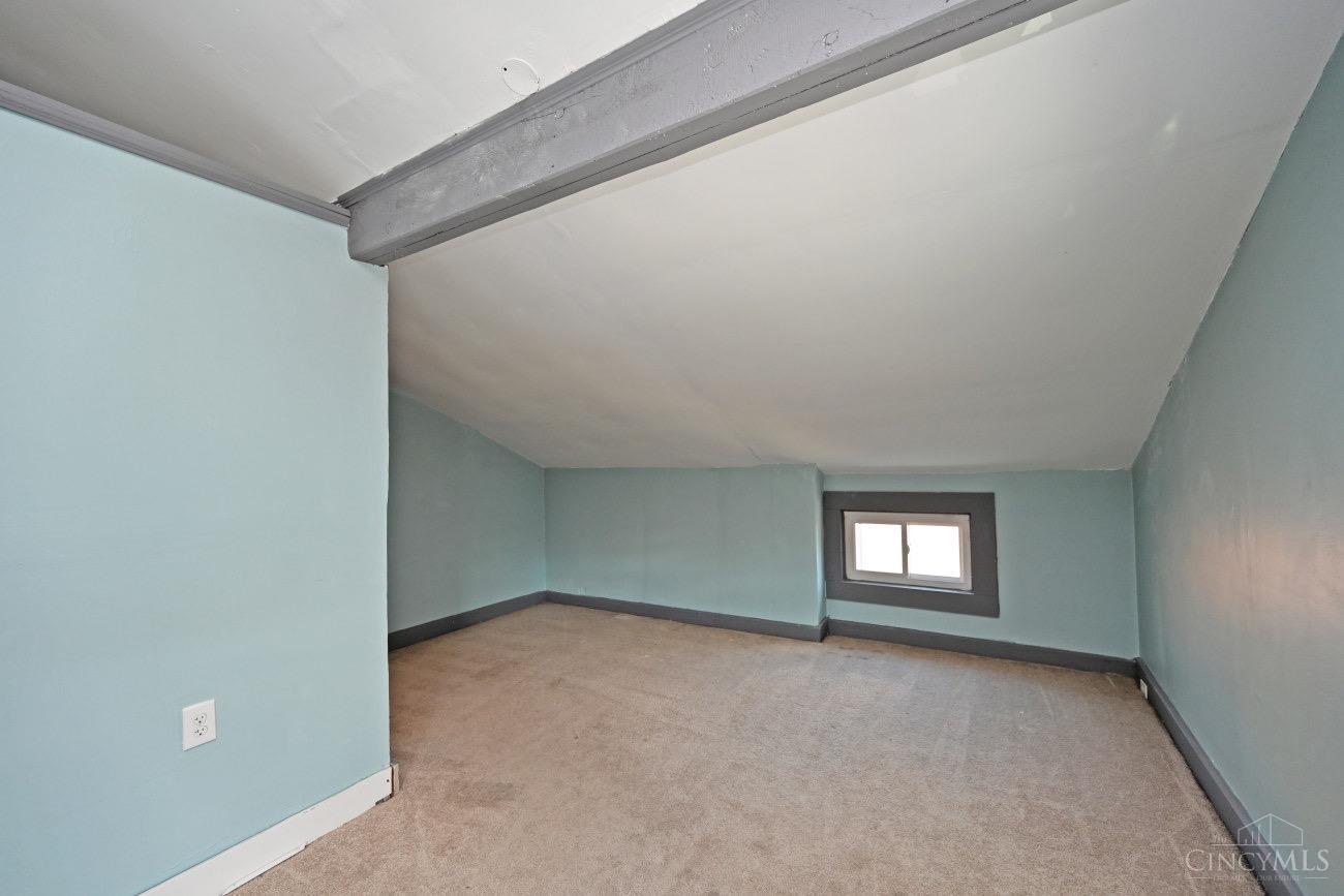 516 E Twelfth Street