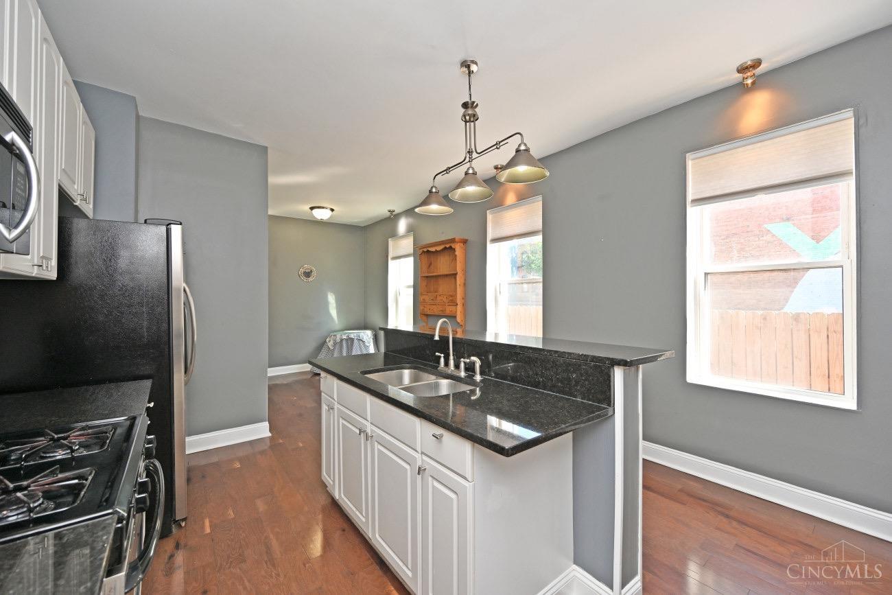 516 E Twelfth Street