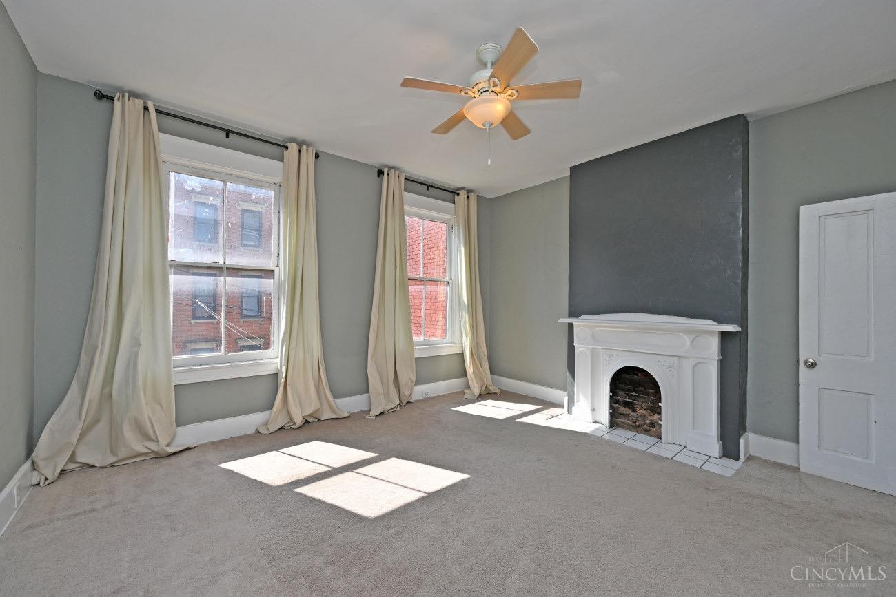 516 E Twelfth Street