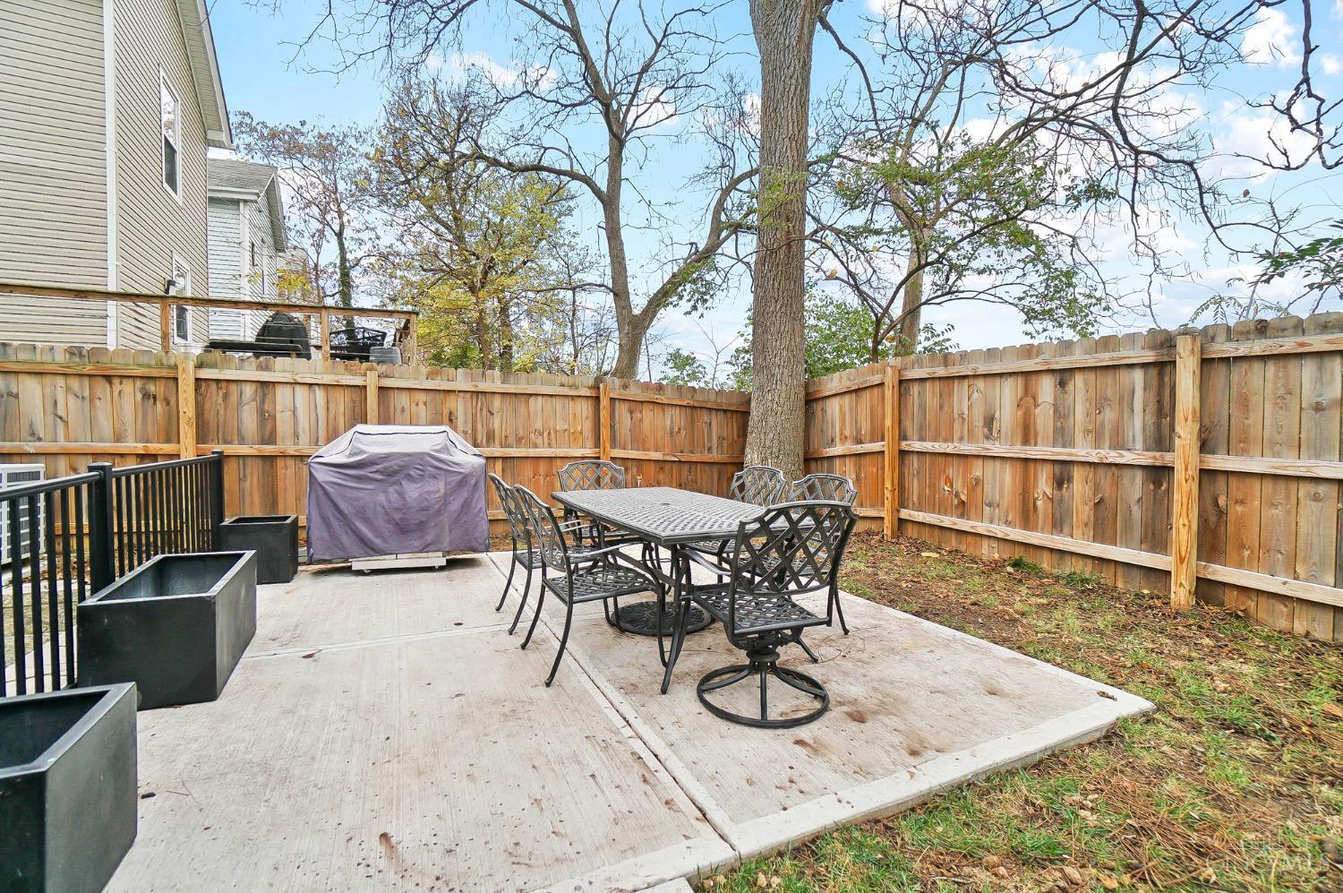 1656 Jonathan Avenue