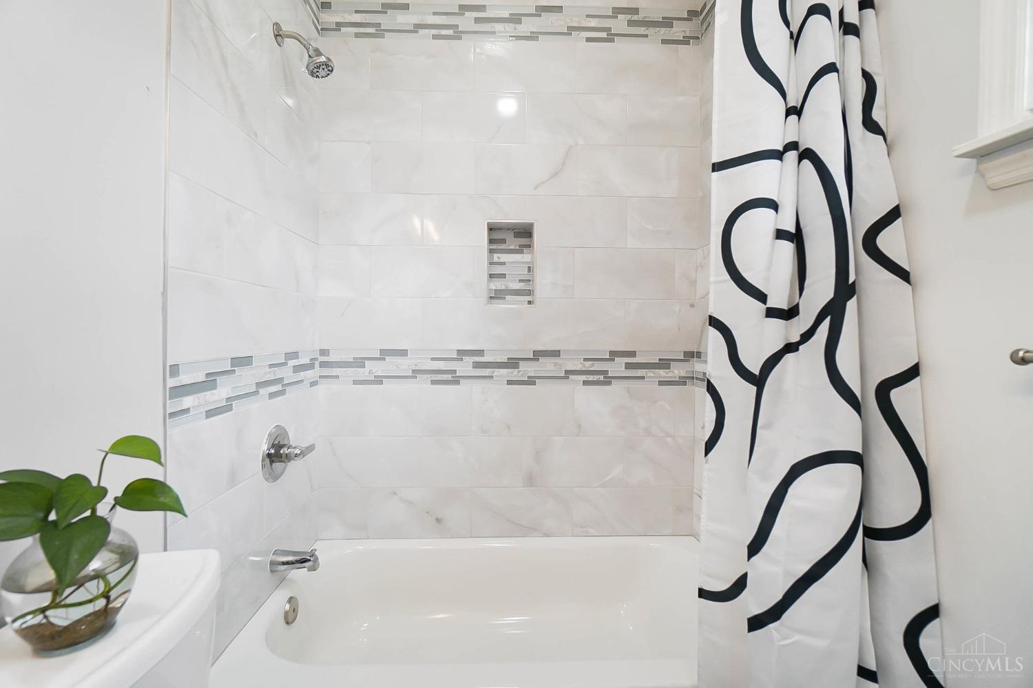 1656 Jonathan Avenue