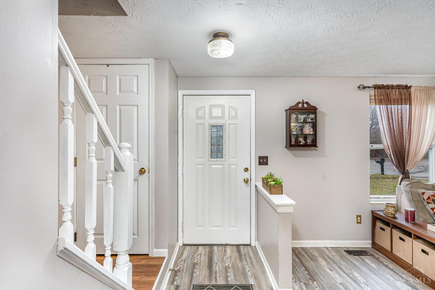 4917 Alvernovalley Court