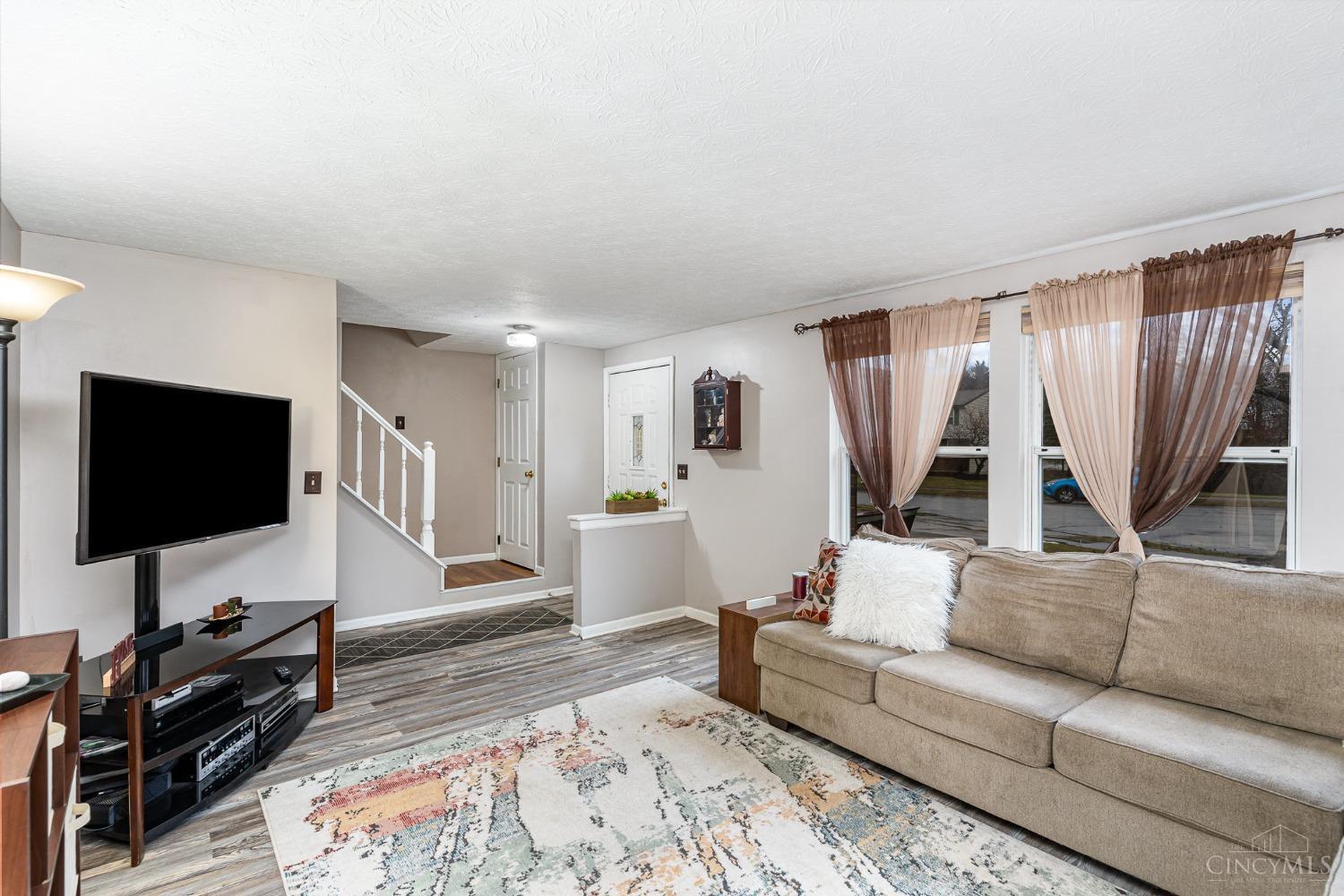 4917 Alvernovalley Court