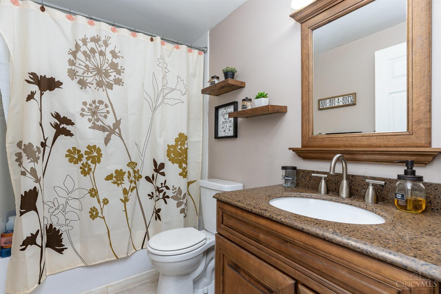 4917 Alvernovalley Court