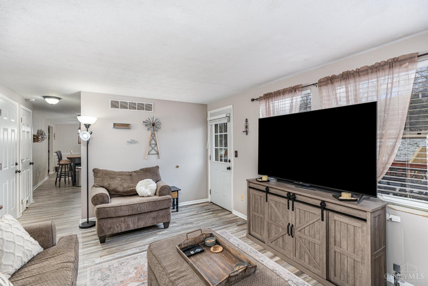 4917 Alvernovalley Court